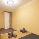 Lively Downtown Haven Apartament