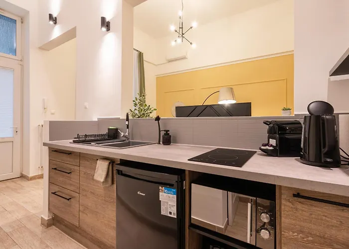 Lively Downtown Haven בודפשט